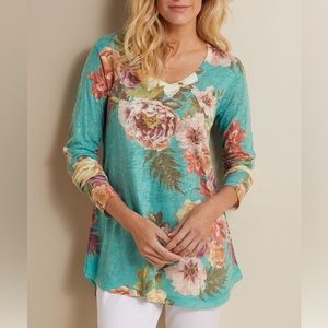SOLD Soft Surroundings Midnight Blooms Top Size Large